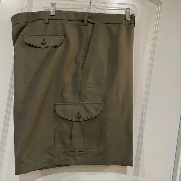 Haggar brand green plus size shorts 100% polyester flat front size 50 - Picture 1 of 6